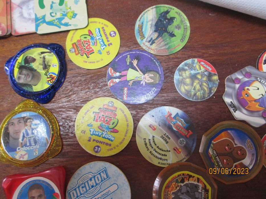 Lote de tazos de diversas colecções