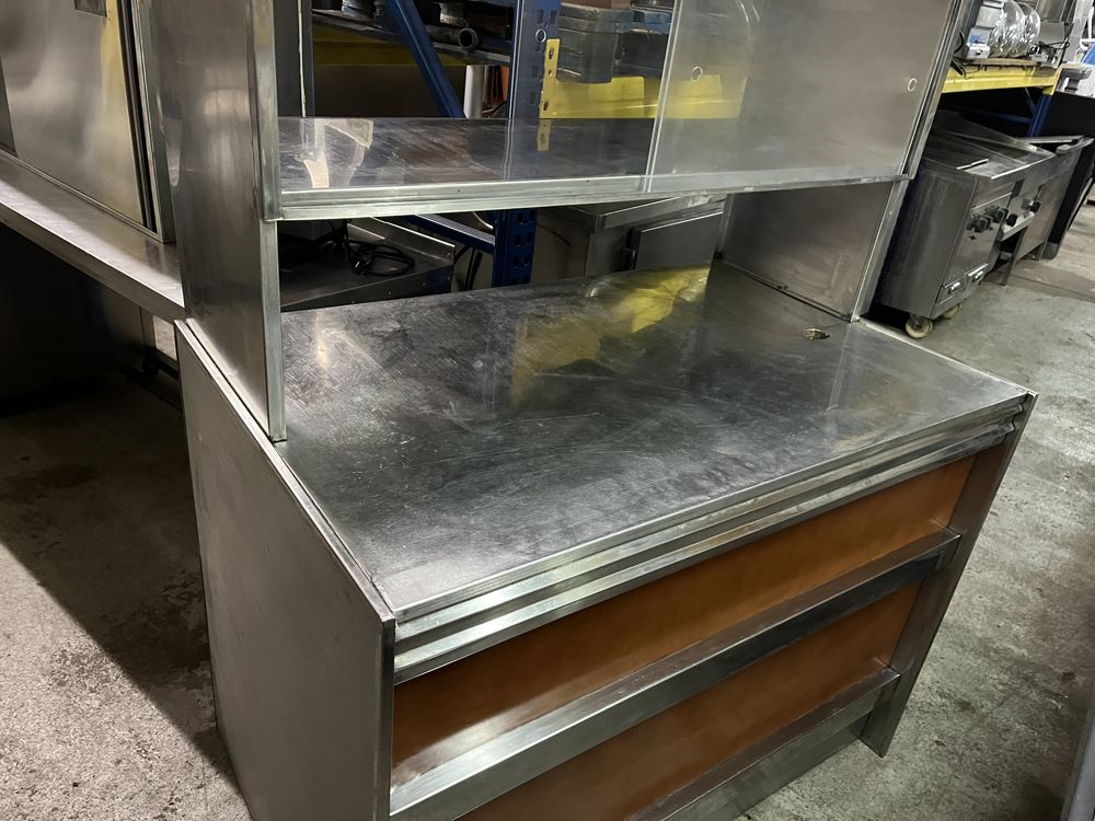 Móvel Armário em inox de 2 frentes com vitrine