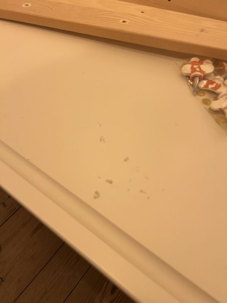 Biurko ikea flisat z pojemnikami