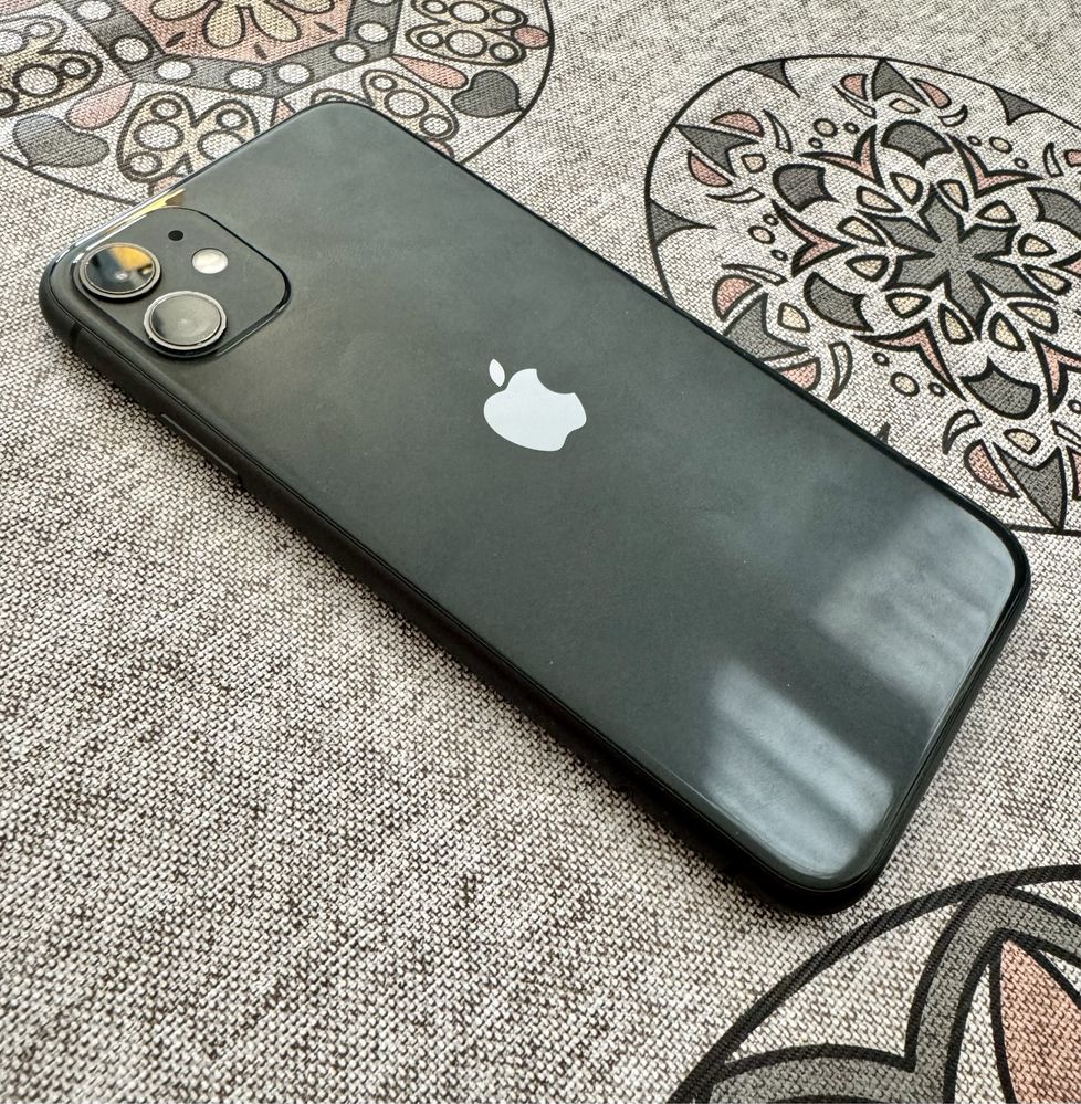 iPhone 11 64GB em excelente estado