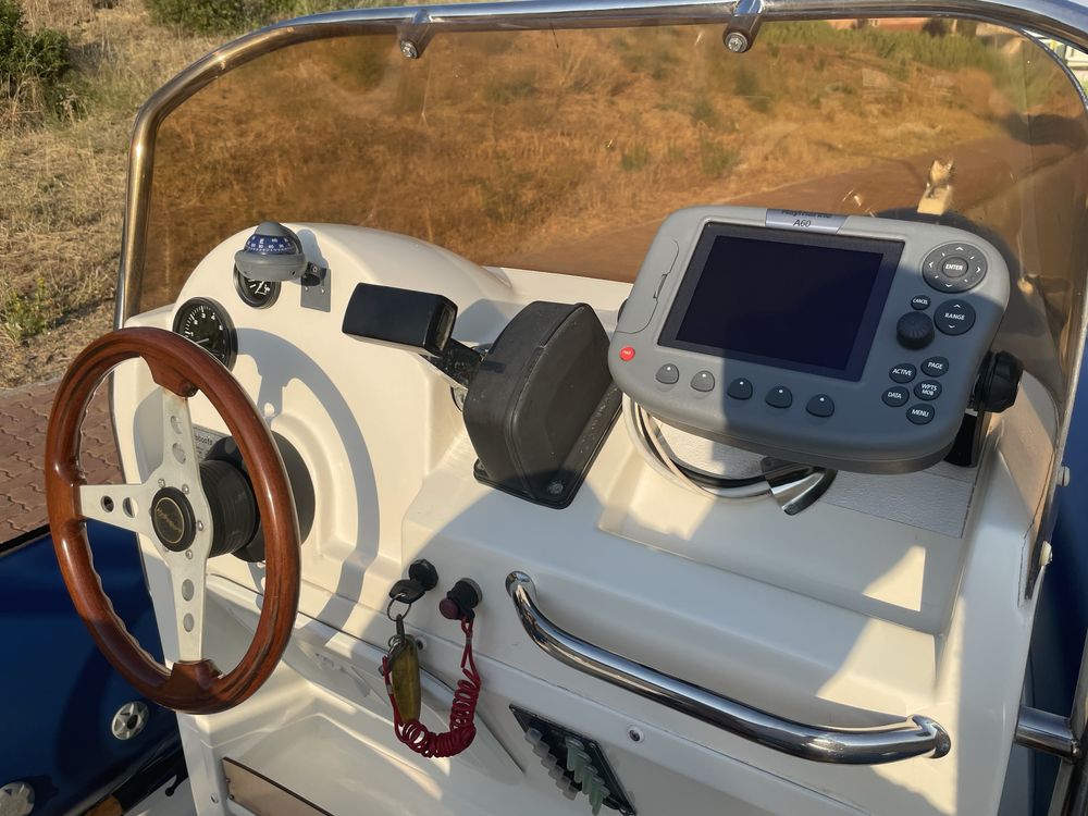 Semi rigido RIB 555 VFI + Tohatsu 40 Mega em excelente estado