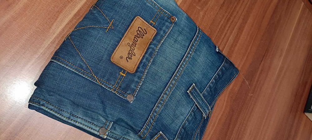 Spodnie jeansowe Wrangler Spencer W33/L34 niebieskie