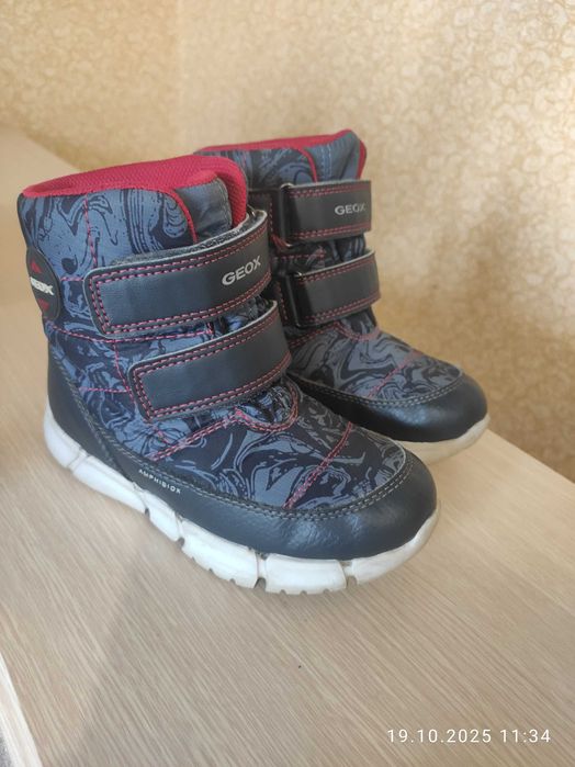 Дитячі чобітки Geox, 27 розмір