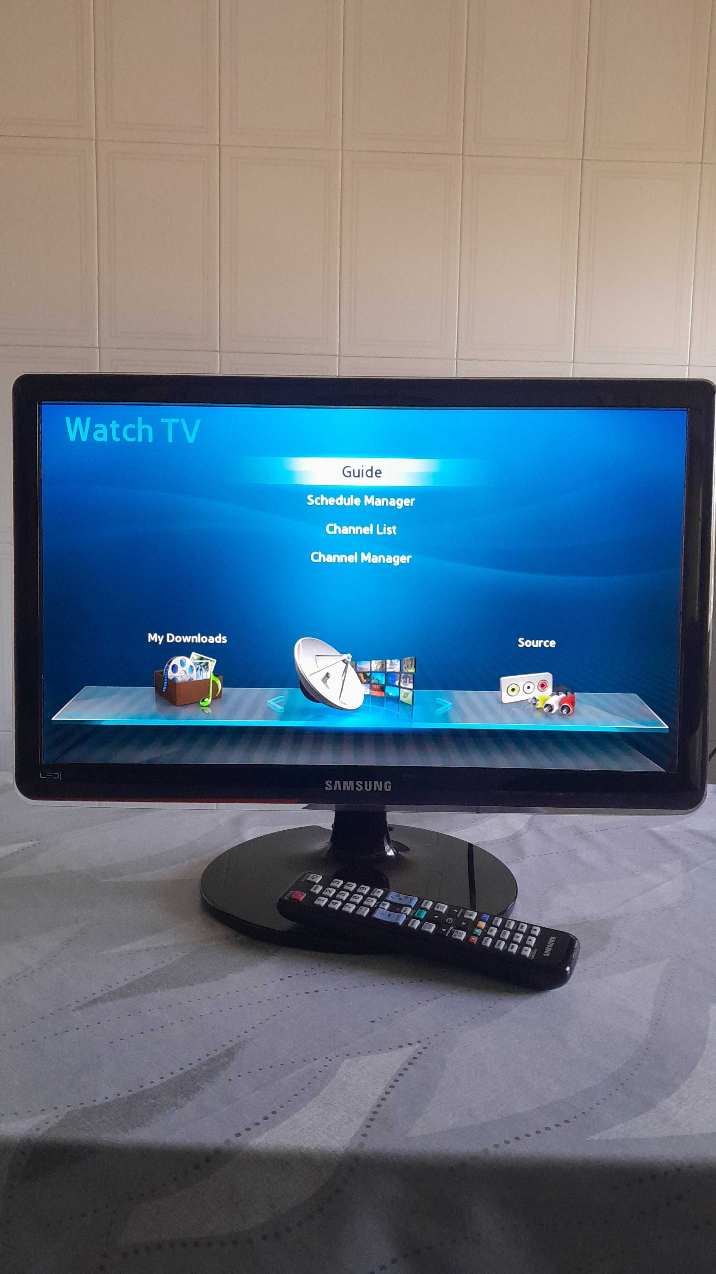 Monitor para PC e TV SAMSUNG SincMaster TA350
