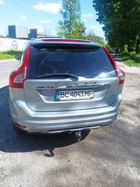 автомобіль Volvo XC60