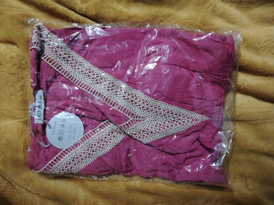 Sukienki cena jest za 2 sztuki