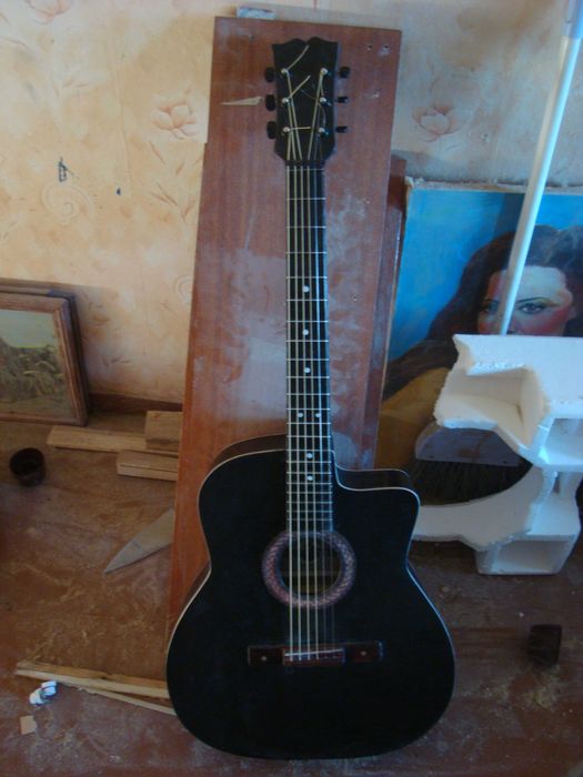Гитара акустика новые струны