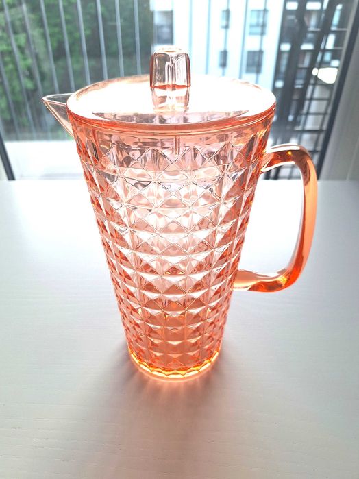 NOWY dzbanek z pokrywką na wodę lub napoje