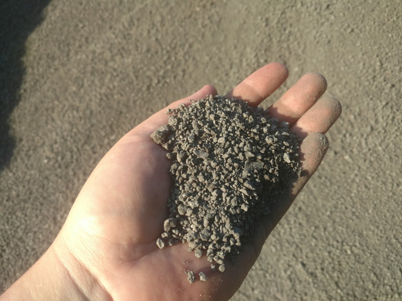 Wysiewka kruszywo hutnicze piasek kostka brukowa granitowa betonowa