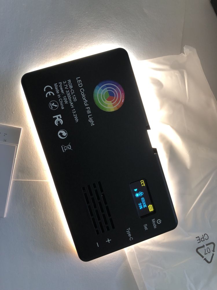 Світлодіодна кольорова накамерна  LED  RGB лампа 3300mah