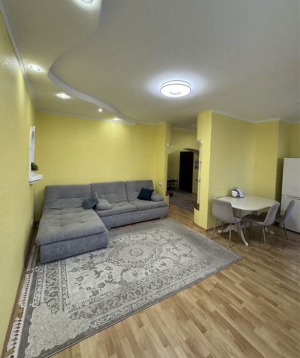 Продаж 3-к  квартири Раково. Капітальний ремонт, меблі, техніка. Торг