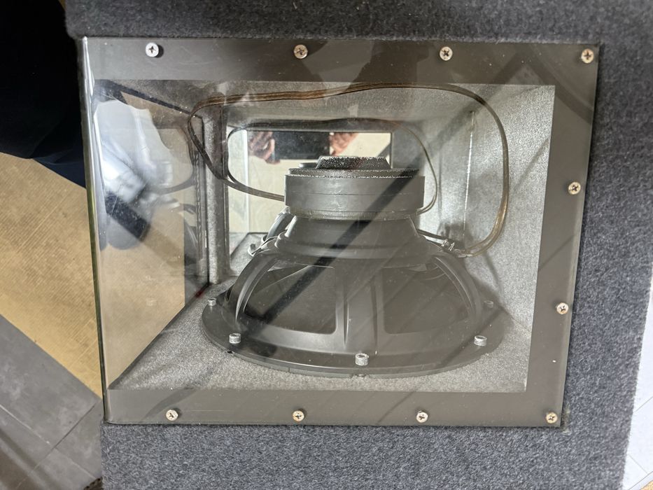 Subwoofer para automóvel