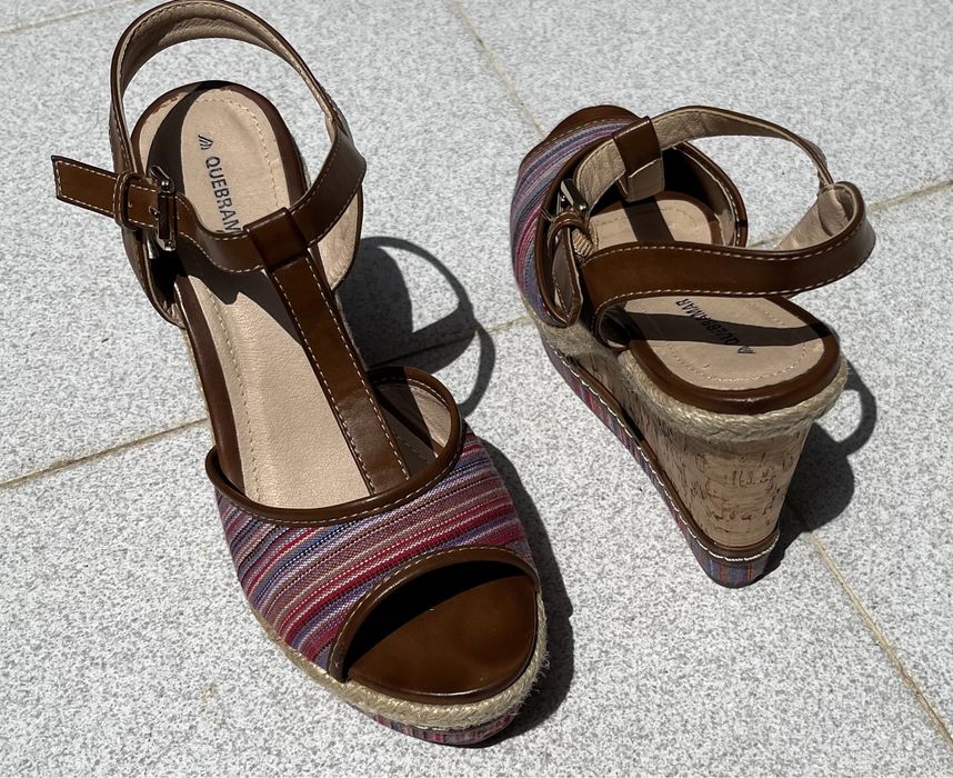 Sandálias rosa e castanho - super actual