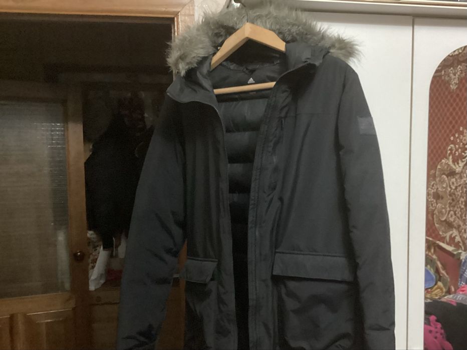 Две зимние тёплые куртки | Adidas (M) + Mountain Gear (L)