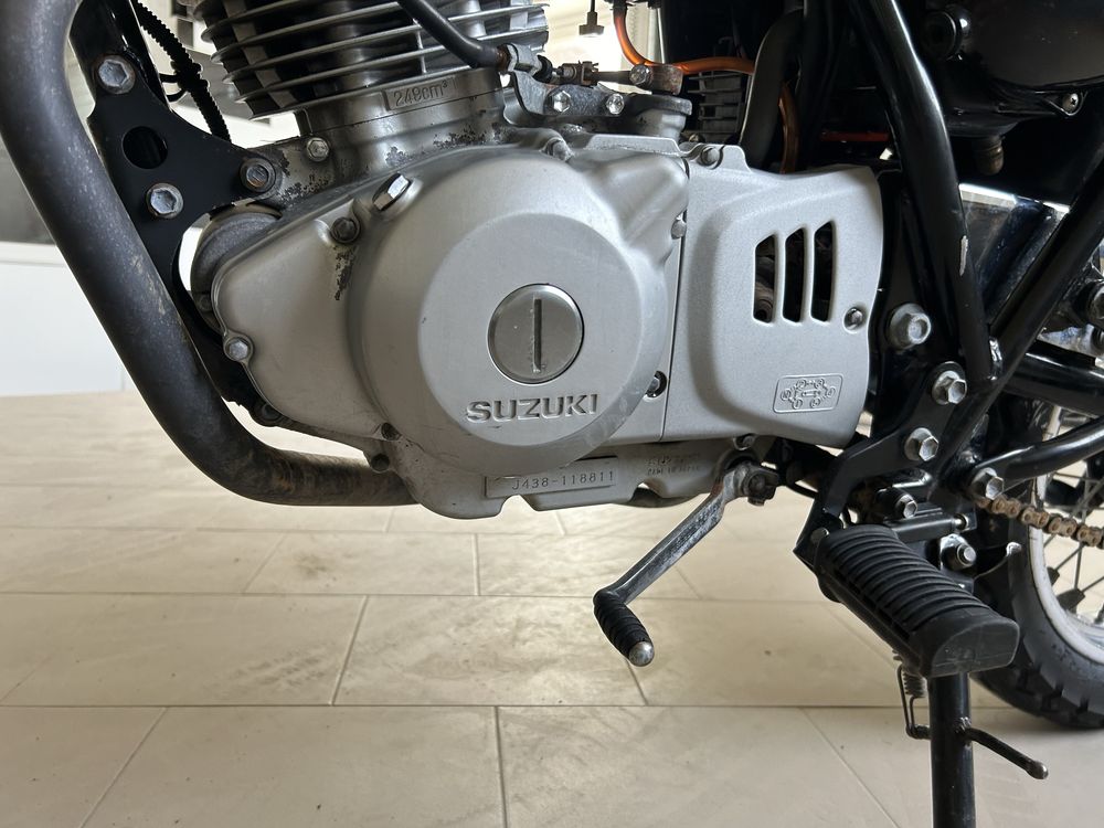 Suzuki 250 куб. Продам,переоформляю на Вас.