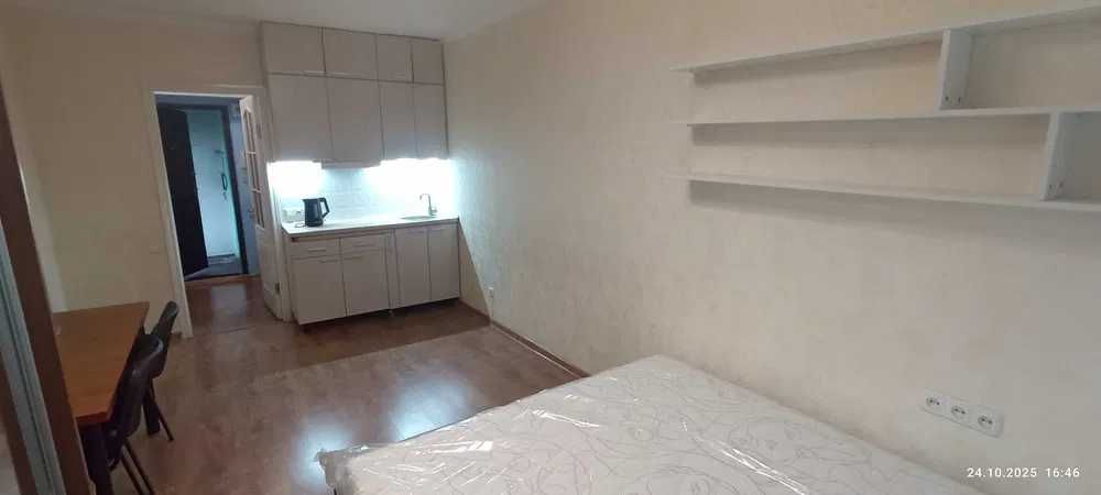 Сдам студию 1к низ пр.Поля.