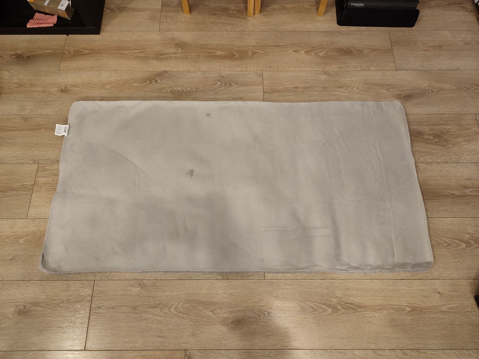 Nowy szary dywan puszysty 60x120 cm