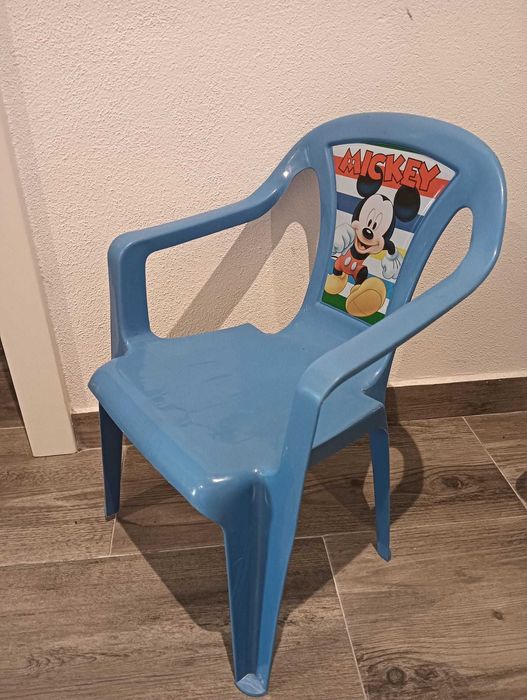 Cadeira para crianças do Mickey