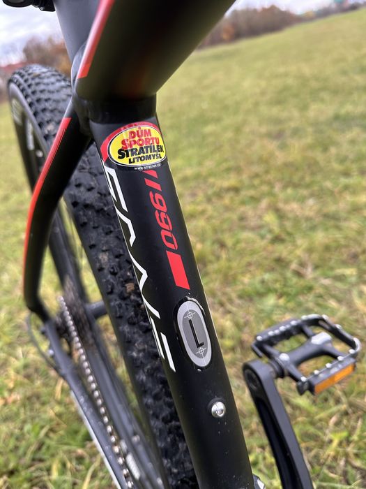 Велосипед Scott в дуже горному стані