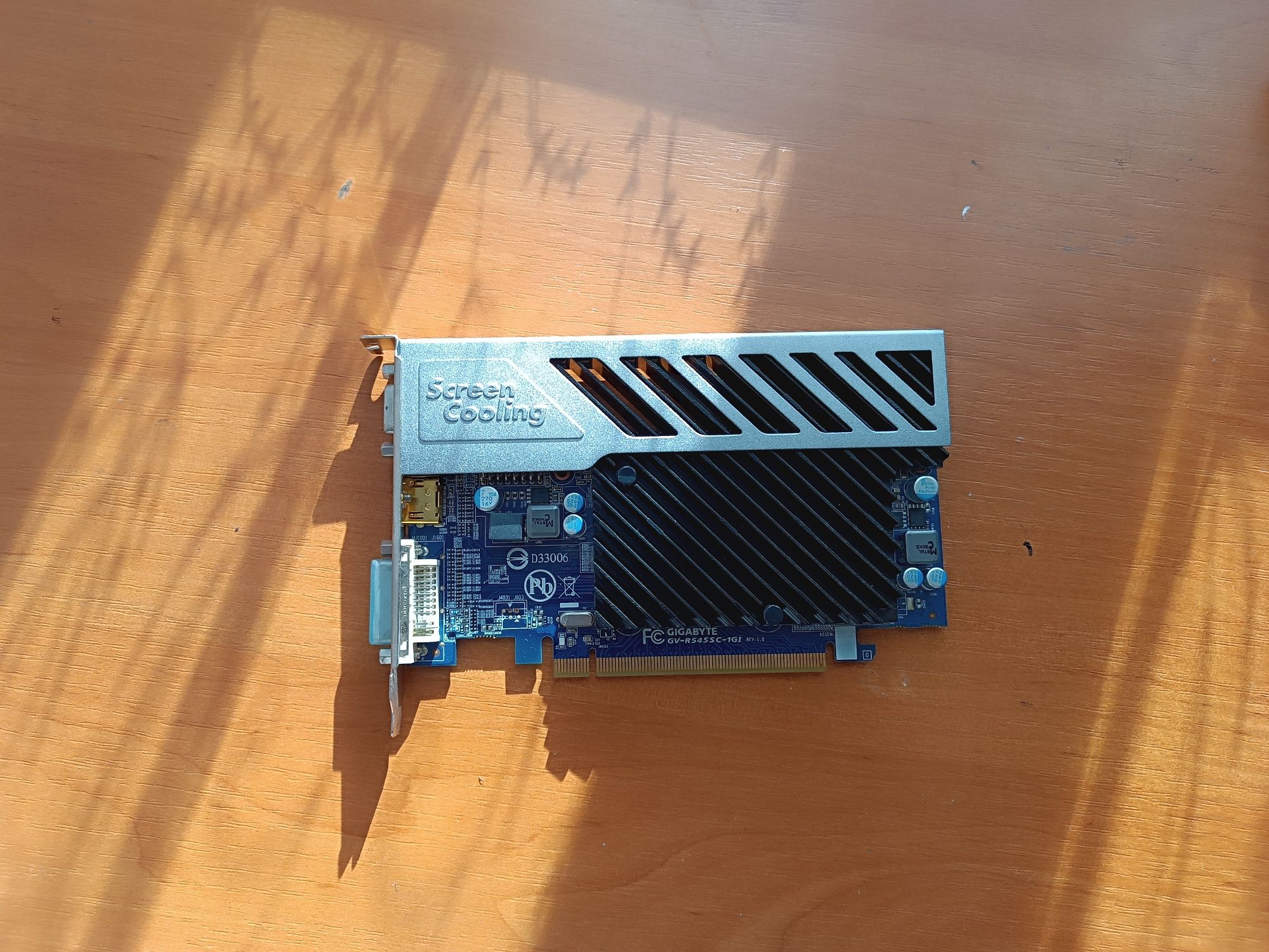 Не робоча AMD Radeon HD 5450