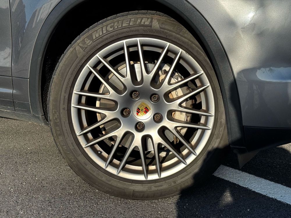 Porsche Cayenne S Hybrid