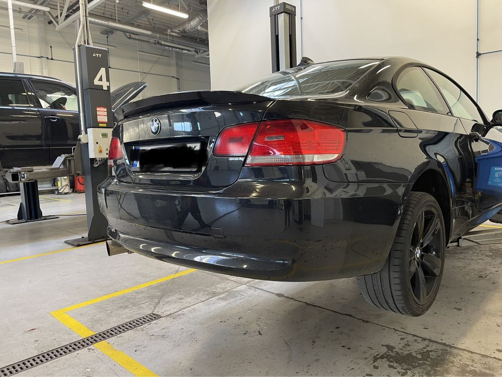 Zderzak tył pdc Bmw e92 2007r, dyfuzor m pakiet