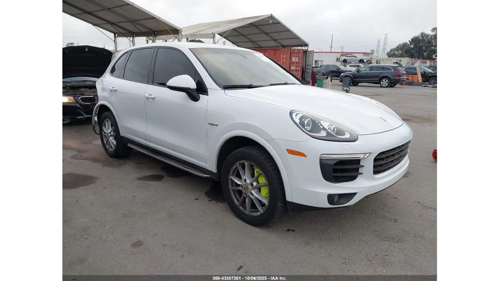 Porsche Cayenne 2018 PORSCHE CAYENNE E-HYBRID S PLATINUM Edition /4x4/Niski przebieg/