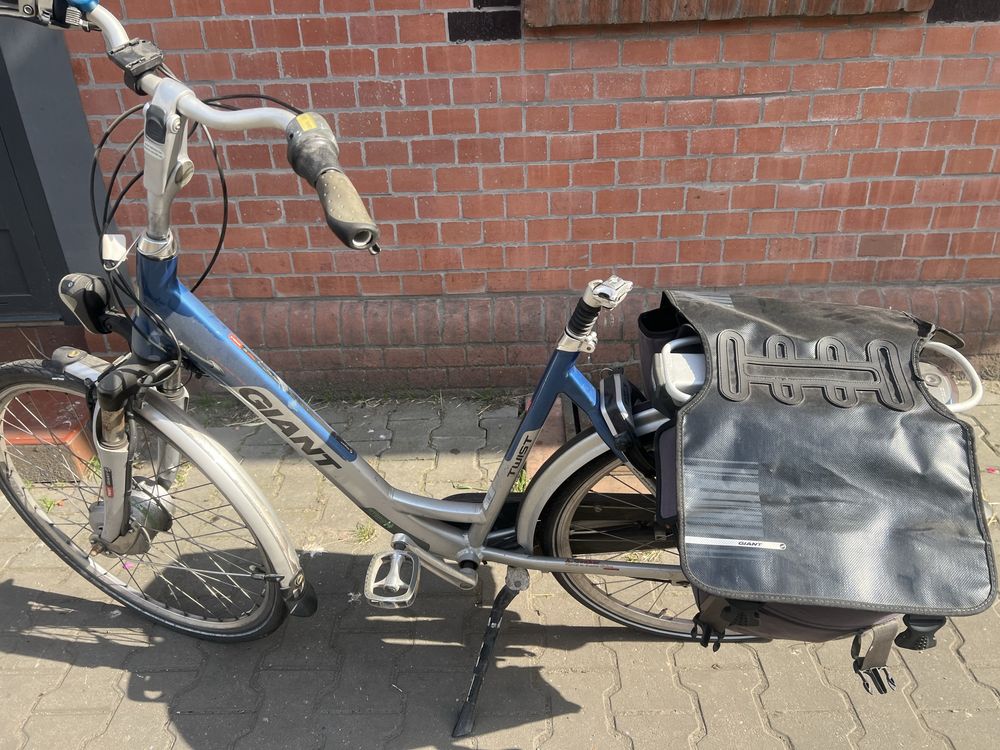 Rower elektryczny GIANT TWIST hybrid NEXUS 8/ do ogarniecia