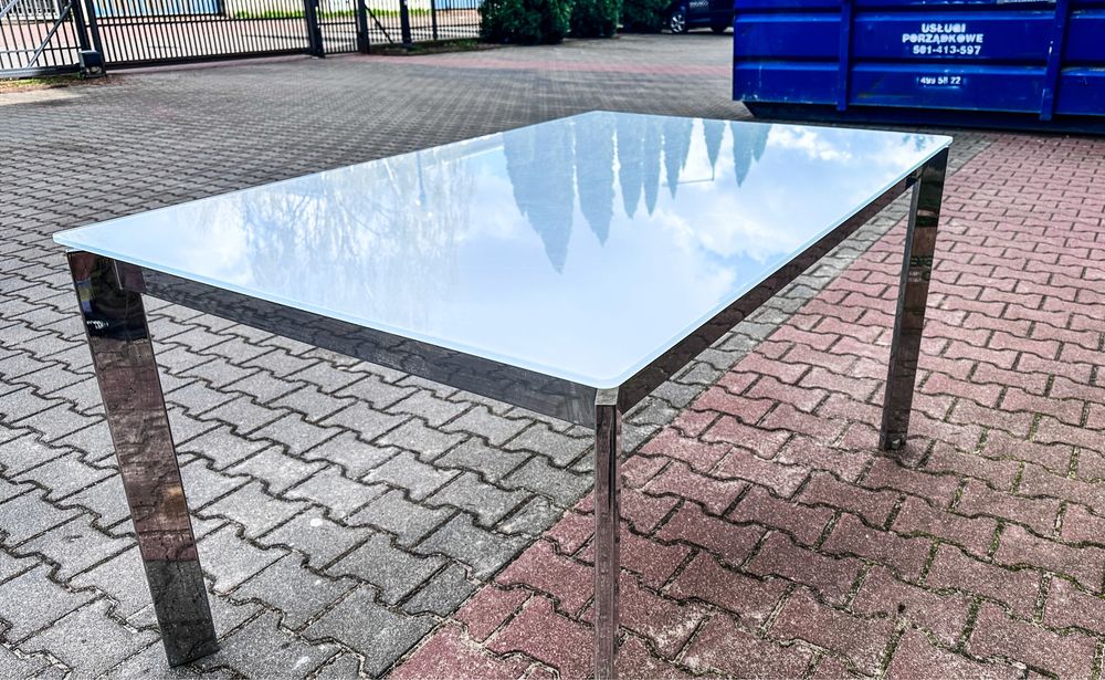 stół z białym, szklanym blatem 140x90x76cm