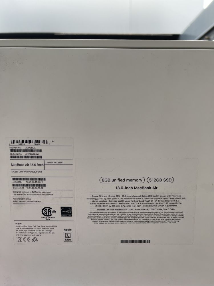 Продам MacBook Air M2, 2022 г. Чип Apple M2 Память 8 ГБ