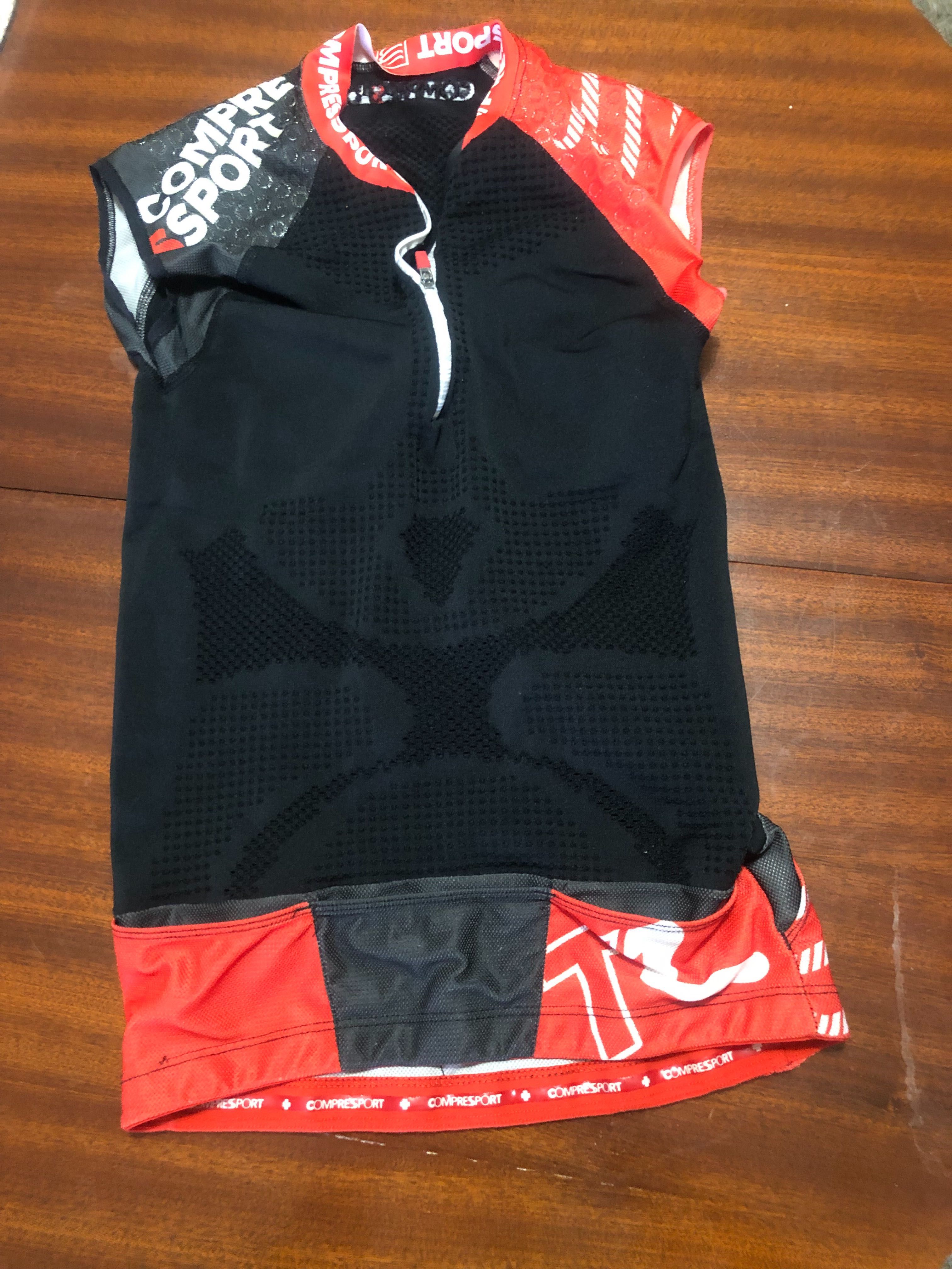 Compressport Tank