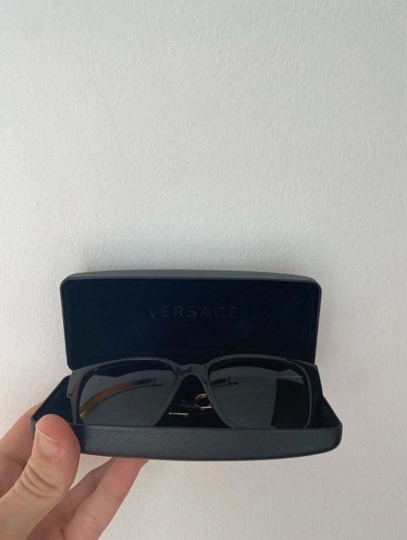 Óculos de sol Versace com