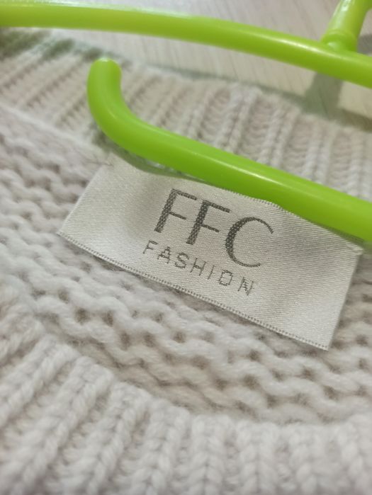 FFC нежный свитер оверсайз шерсть кашемир м/л