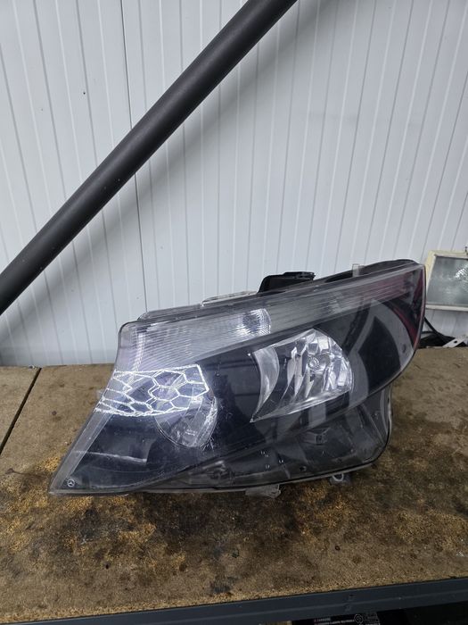 Farol mercedes vito w447