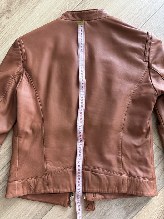 Шкіряна куртка Massimo Dutti, розмір S