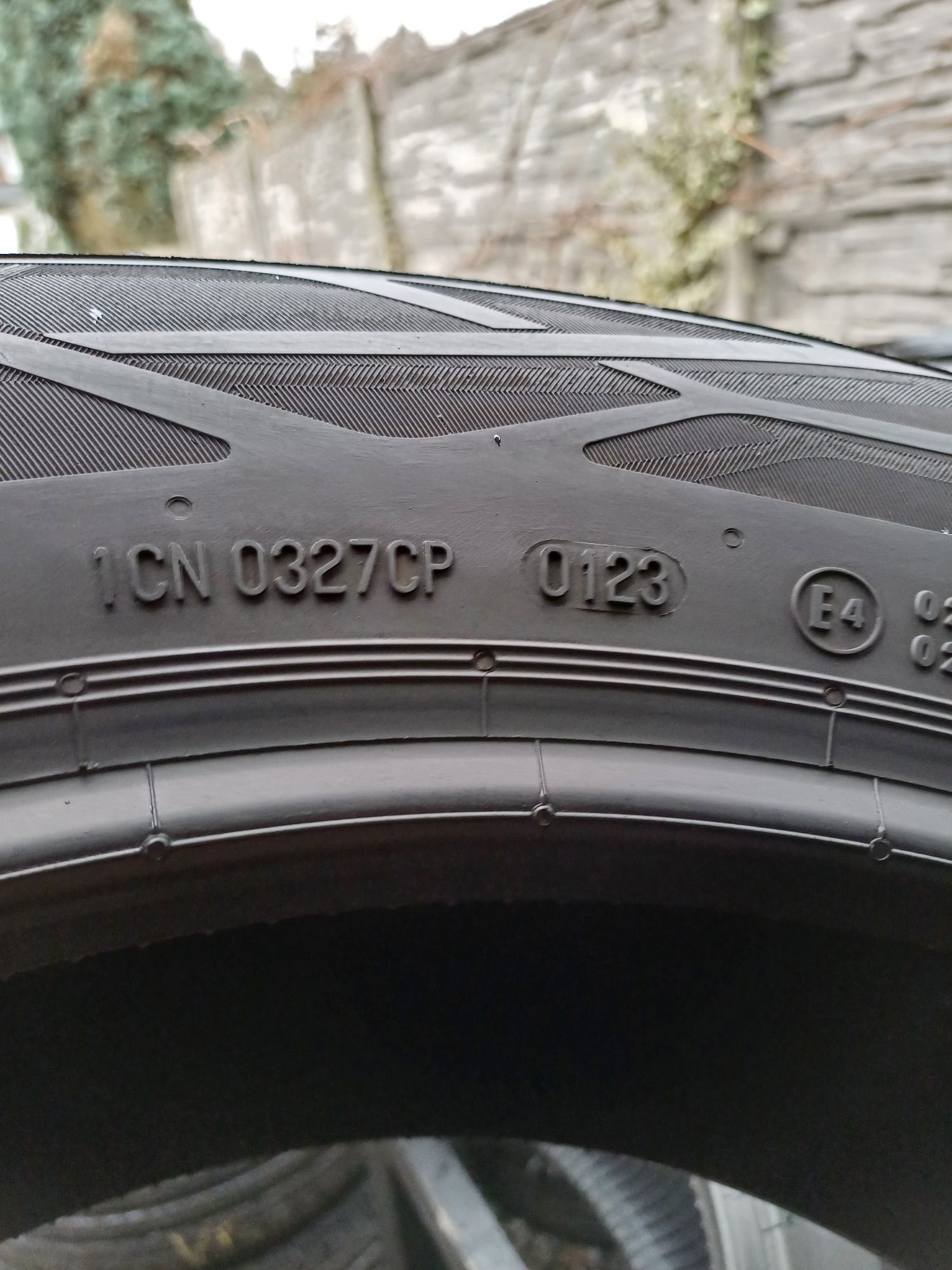 215/55/18 Sprzedam parę opon letnich Continental Eco 6