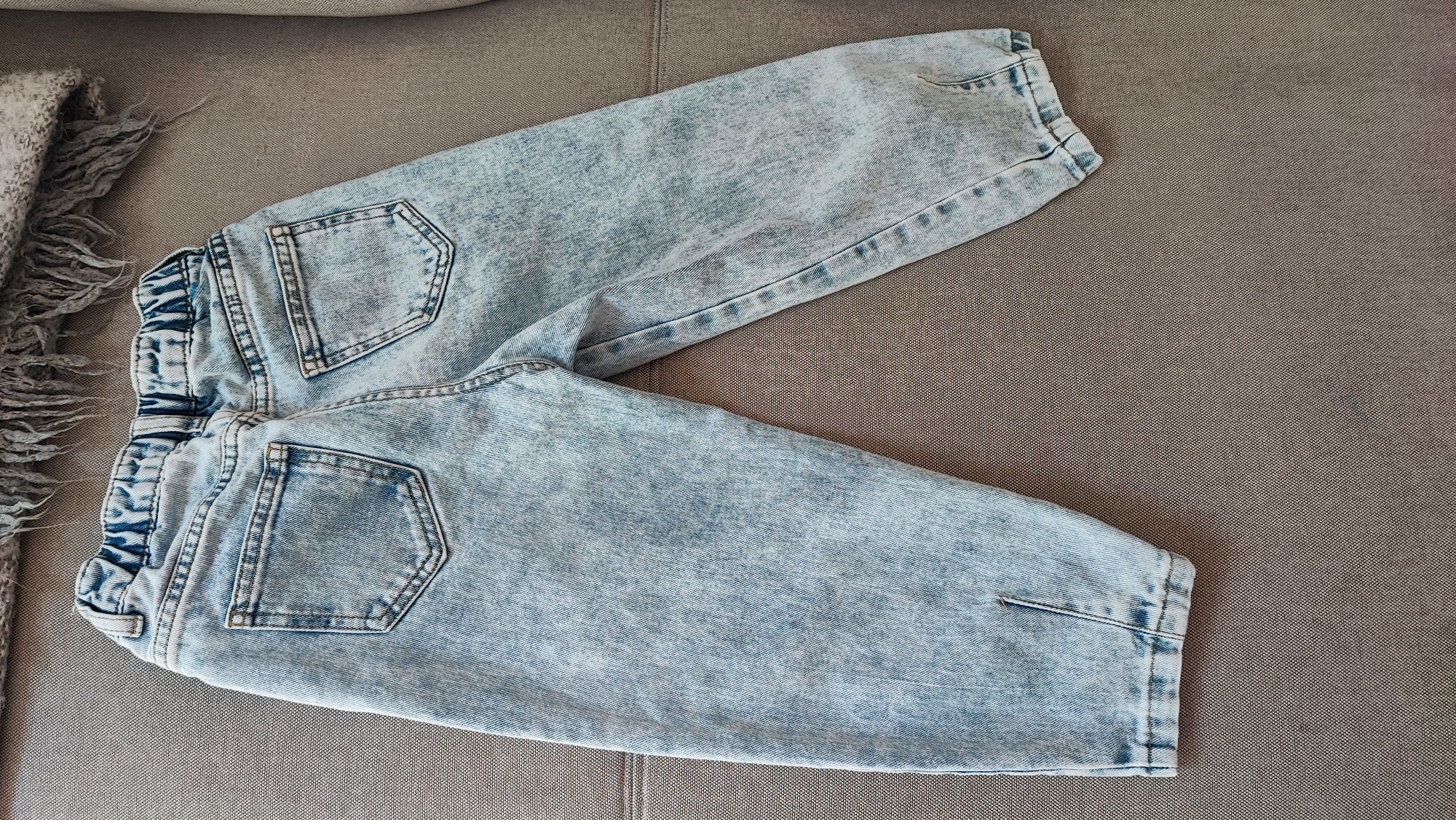 Dżinsy Zara 116 cm, jeansy, spodnie dziecięce