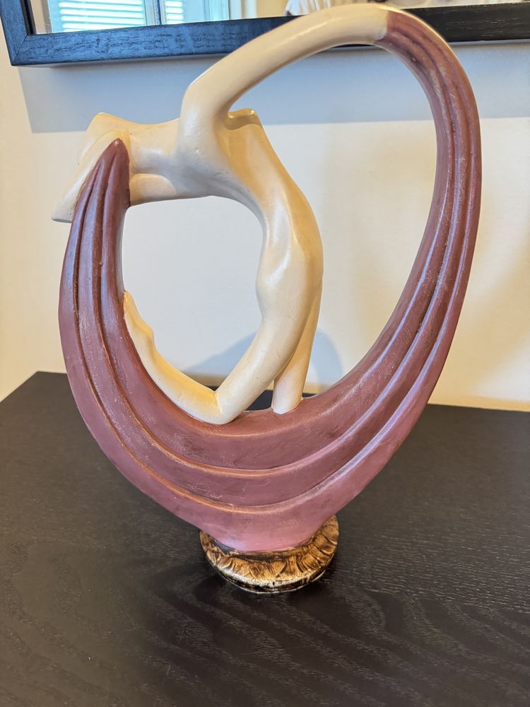 Escultura em gesso pintado à mão