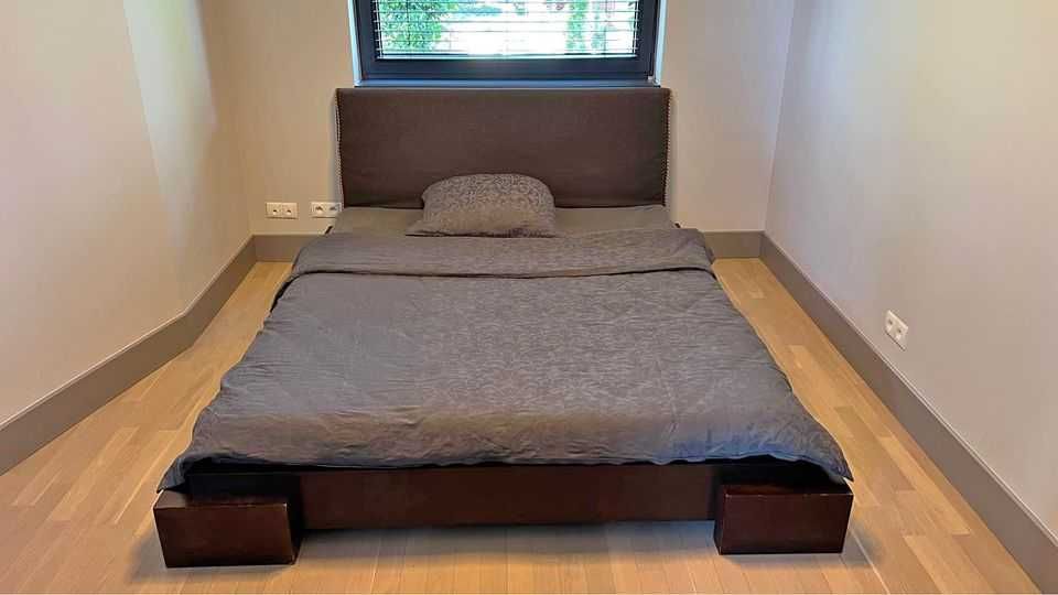 Łóżko drewniane duże bardzo solidne