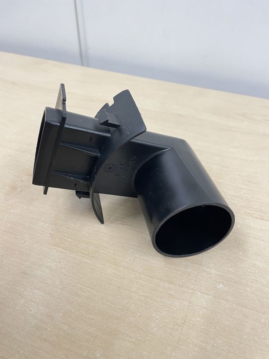 Kolanko pokrywy zbiornika wody odkurzacza piorącego Karcher Puzzi 8/1c