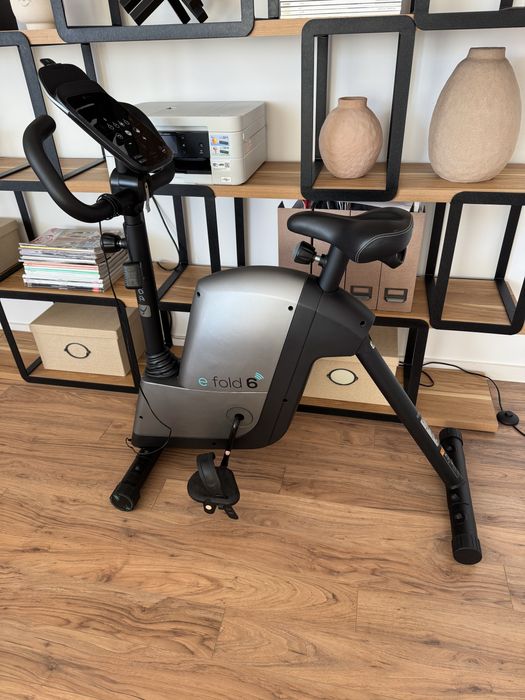 Vende-se bicicleta estatica Domyos e Fold 6, com muito pouco uso