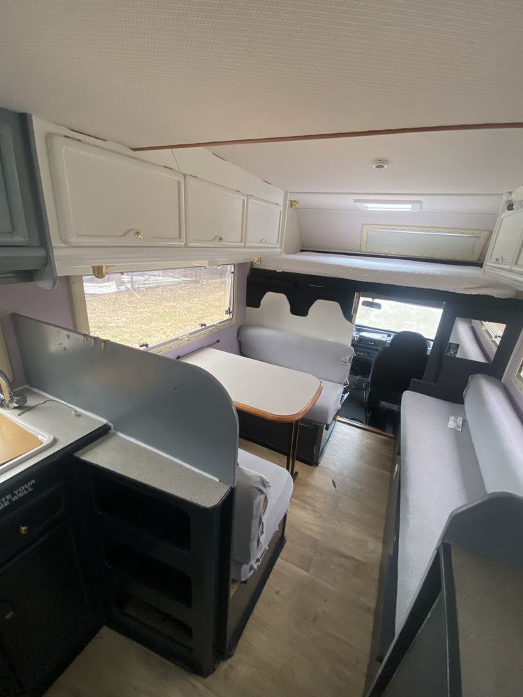 Camper Kamper Ford 2.5 diesel Markiza Solary Osobny Prysznic 4 osoby