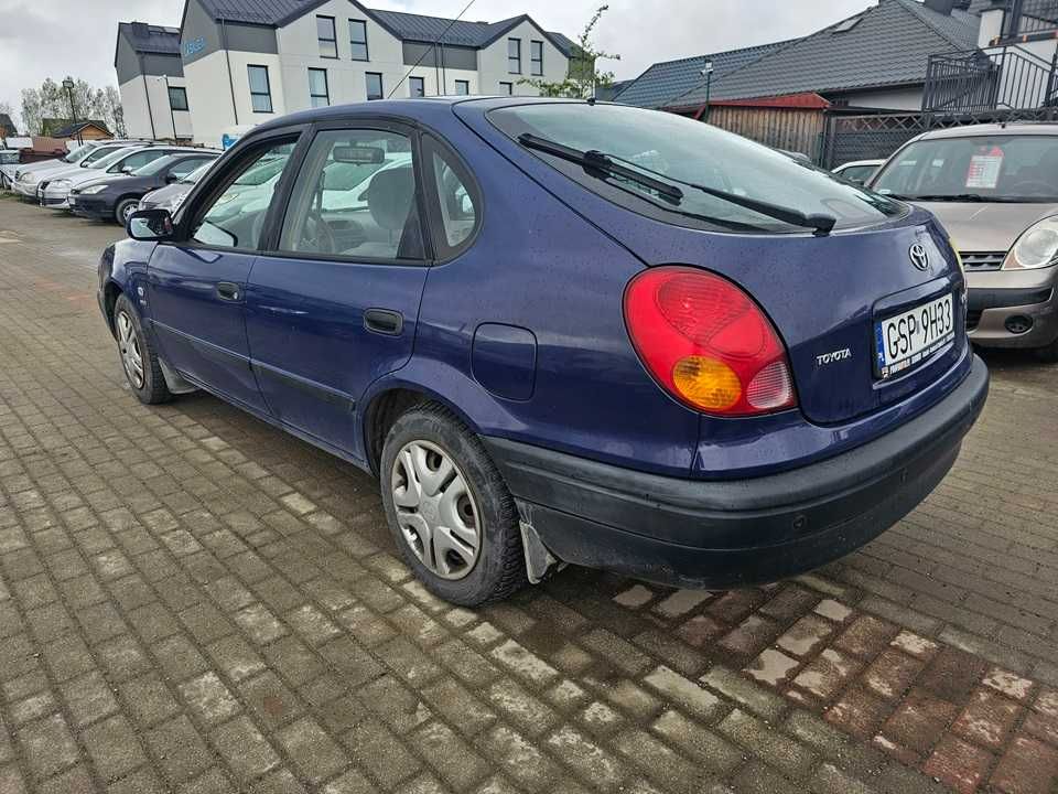 Toyota Corolla 2000 rok 1.4 Benzyna Opłaty aktualne !!