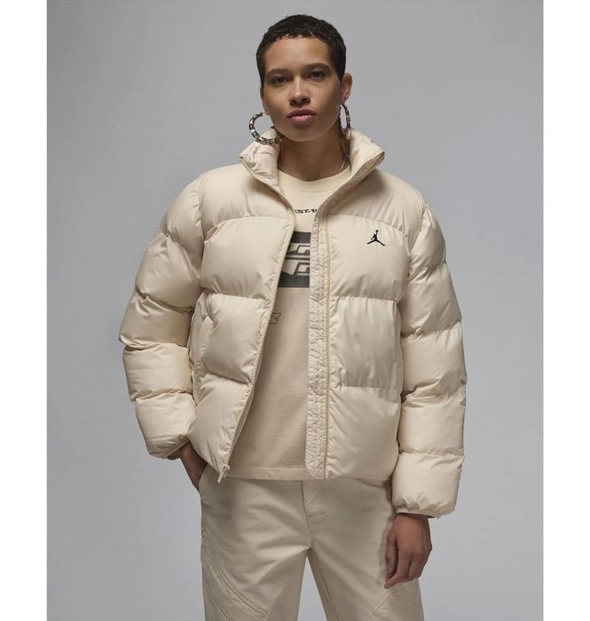 Пуховик женский Air Jordan Puffer Beige FZ4527-203