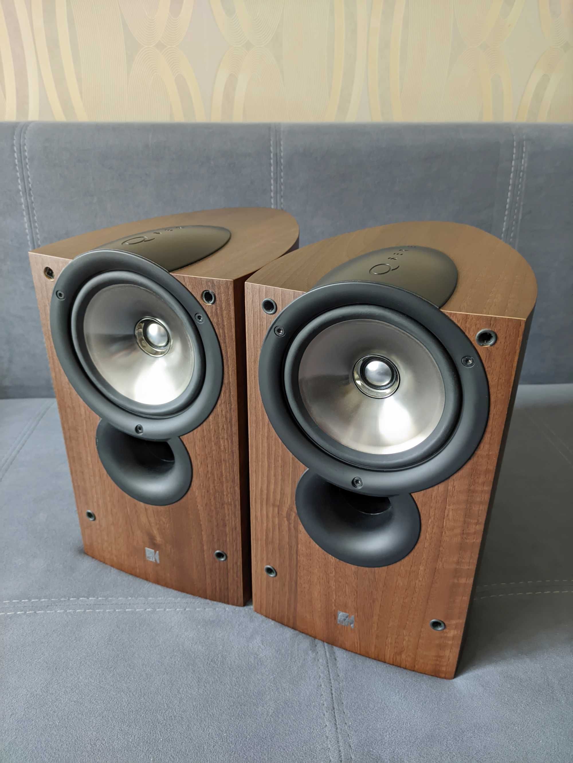 Акустическая система KEF iQ1