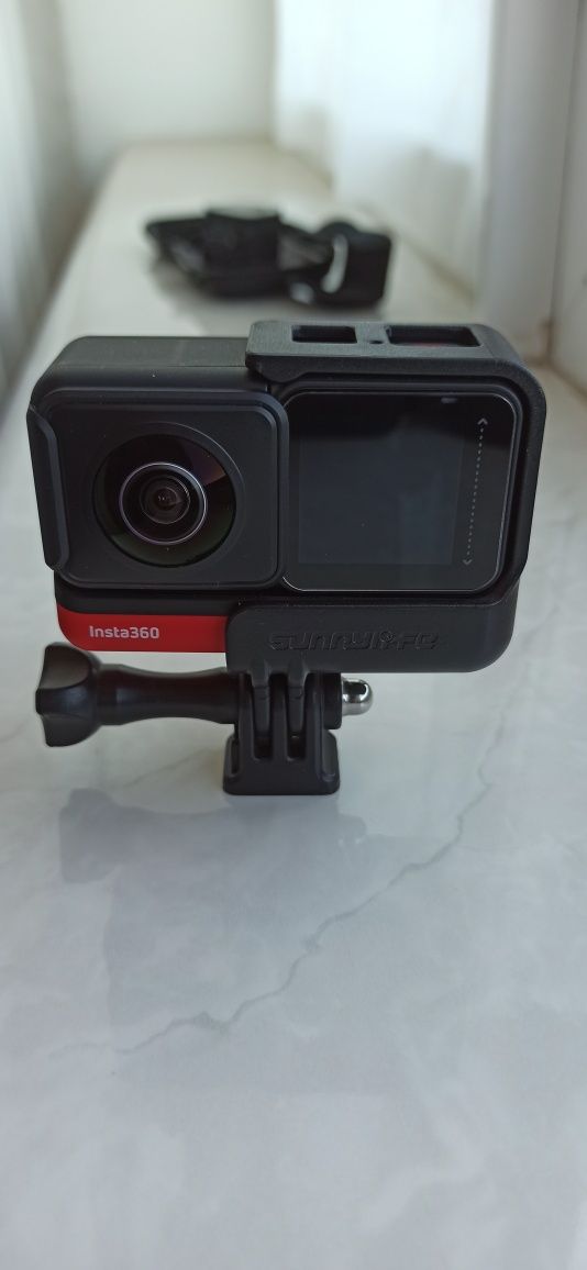 Камера insta 360 ONE R, twin edition, стан нової