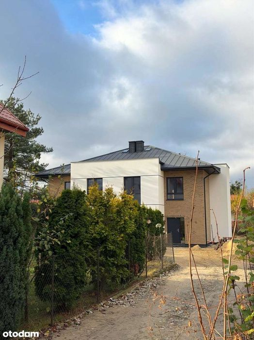 Nowy dom w Piastowie, 160 m2, garaż, odbiór wiosna 2026.