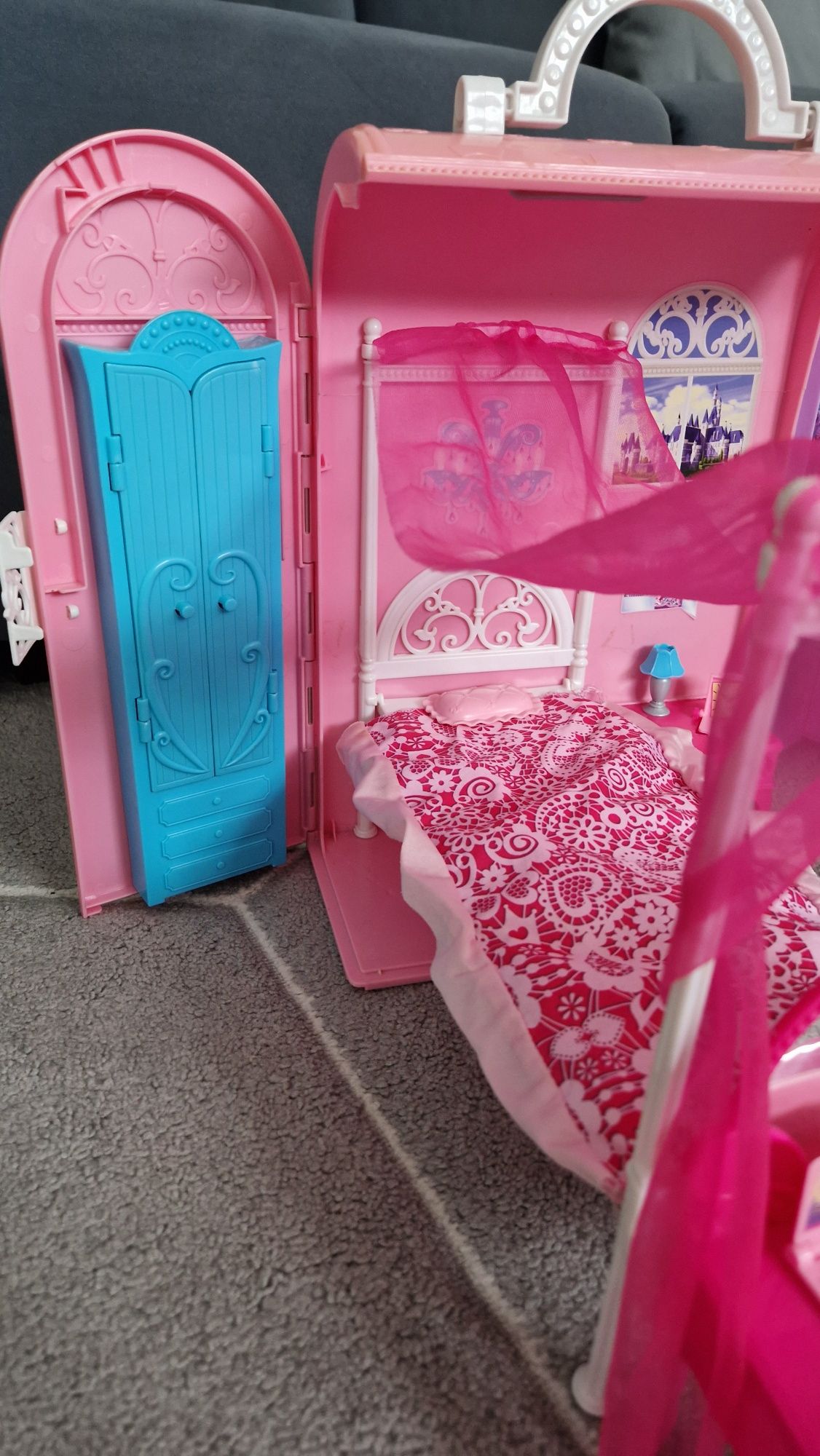 Domek walizka Barbie