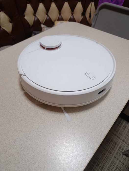 Продам робот-пилосос Xiaomi Mi Robot Vacuum-Mop P