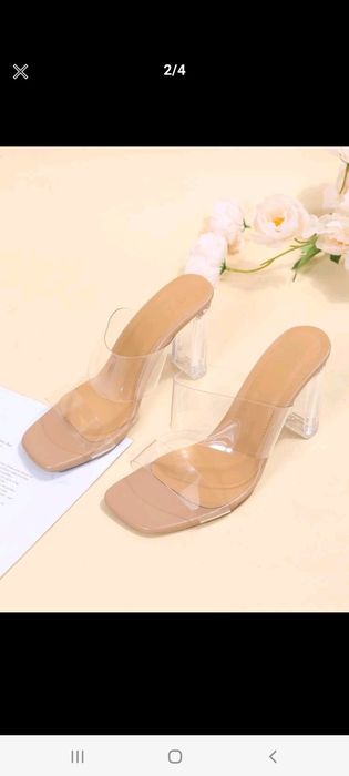Sandálias transparentes como novas usadas uma única vez tamanho 37